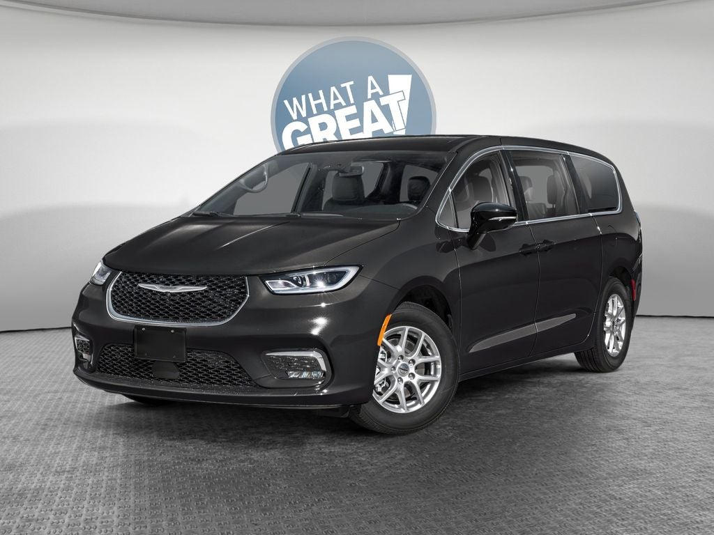 2026 Chrysler Pacifica PACIFICA SELECT AWD in Diamond Black Crystal Pearl-Coat Exterior Paint — front three-quarter view